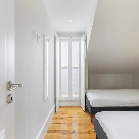 Апартаменты Graca Duplex With A View By Homing